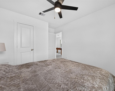 3975 Bisley Hills Bend - Photo Thumbnail 29