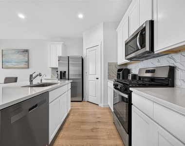 3975 Bisley Hills Bend - Photo Thumbnail 12