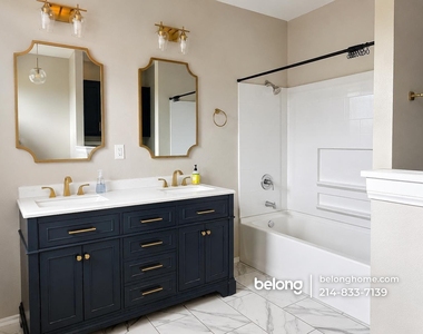 2220 Gorman Ave - Photo Thumbnail 3