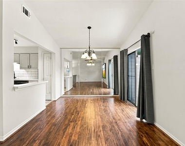 7744 Champion Pines Drive - Photo Thumbnail 14
