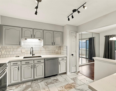 7744 Champion Pines Drive - Photo Thumbnail 17