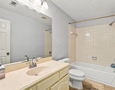 7744 Champion Pines Drive - Photo Thumbnail 18