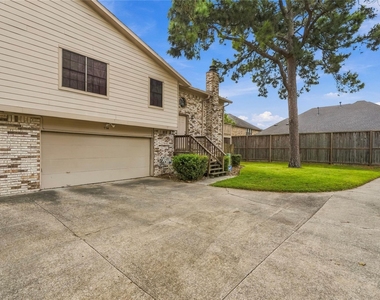 7744 Champion Pines Drive - Photo Thumbnail 2