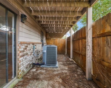 7744 Champion Pines Drive - Photo Thumbnail 8