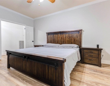 7603 Shangrila Lane - Photo Thumbnail 30