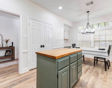 7603 Shangrila Lane - Photo Thumbnail 13