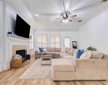 7603 Shangrila Lane - Photo Thumbnail 23