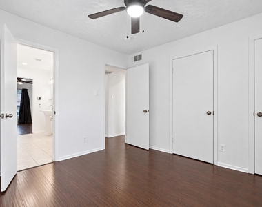 1901 S Voss Road - Photo Thumbnail 10