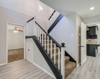 7626 Cypress Drive - Photo Thumbnail 7