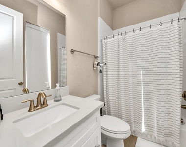 5922 Val Verde Street - Photo Thumbnail 38