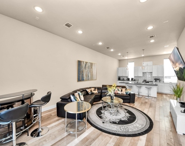 5922 Val Verde Street - Photo Thumbnail 8