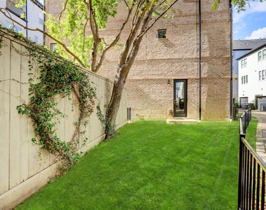 620 Delano Street - Photo Thumbnail 23