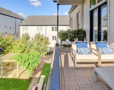 620 Delano Street - Photo Thumbnail 22