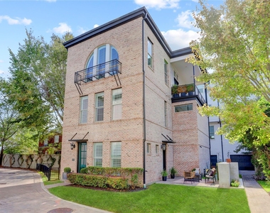620 Delano Street - Photo Thumbnail 1