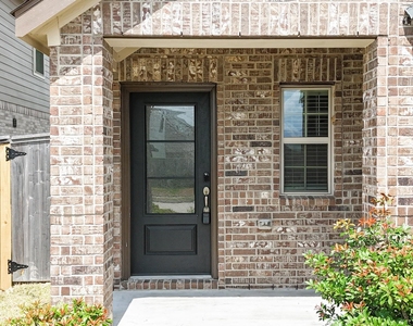 19396 Villa Mesa Dr - Photo Thumbnail 2