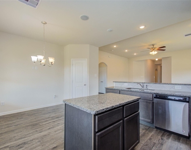 3513 Korina Way - Photo Thumbnail 16