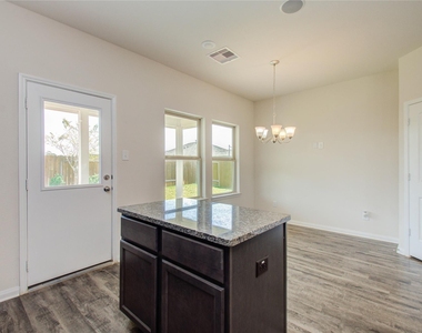 3513 Korina Way - Photo Thumbnail 12
