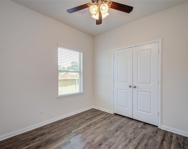 3513 Korina Way - Photo Thumbnail 31