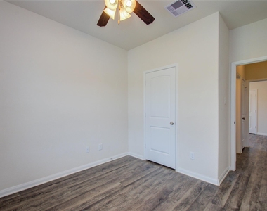 3513 Korina Way - Photo Thumbnail 30
