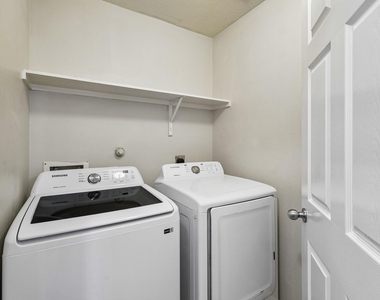 15203 Green Whisper Drive - Photo Thumbnail 16