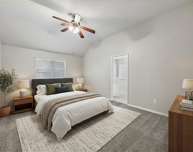 15203 Green Whisper Drive - Photo Thumbnail 2