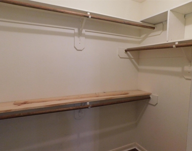 2322 Edgewood Drive - Photo Thumbnail 32