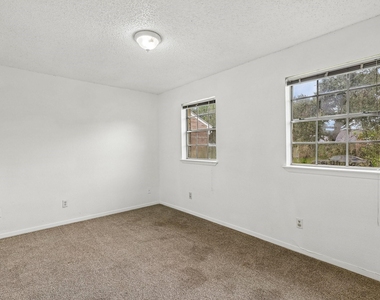4406 Alamo Avenue - Photo Thumbnail 16