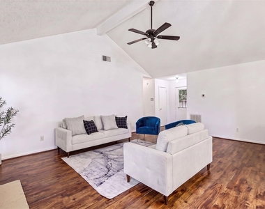 4406 Alamo Avenue - Photo Thumbnail 5
