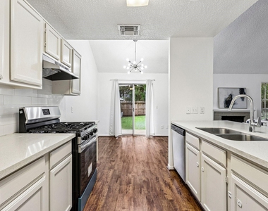 4406 Alamo Avenue - Photo Thumbnail 9