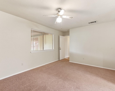 2602 Orion Drive - Photo Thumbnail 9