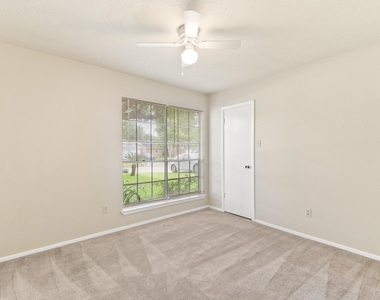 2602 Orion Drive - Photo Thumbnail 7