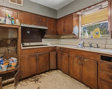 410 Ellis Avenue - Photo Thumbnail 9