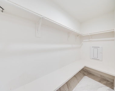 23210 Barberry Creek Trail - Photo Thumbnail 14