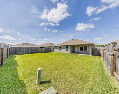 23210 Barberry Creek Trail - Photo Thumbnail 18