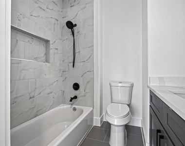 1107 Wilson St - Photo Thumbnail 30