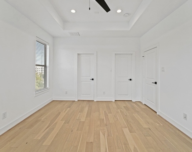 1108 Brooks Street - Photo Thumbnail 13