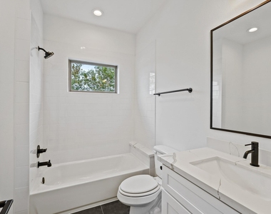 1108 Brooks Street - Photo Thumbnail 5