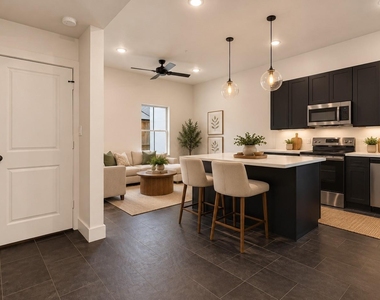 7806 Clearview St - Photo Thumbnail 2