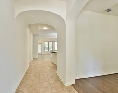 95 Douvaine Court - Photo Thumbnail 4