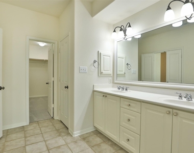 95 Douvaine Court - Photo Thumbnail 18