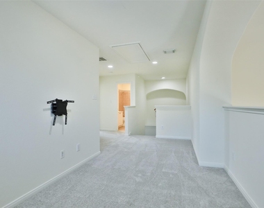 95 Douvaine Court - Photo Thumbnail 24
