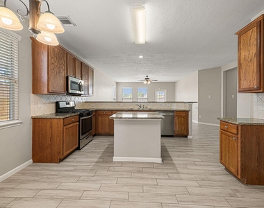 706 Pickett Hill Lane - Photo Thumbnail 14