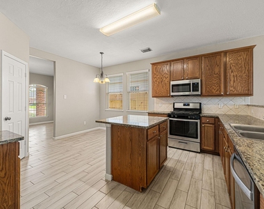 706 Pickett Hill Lane - Photo Thumbnail 15