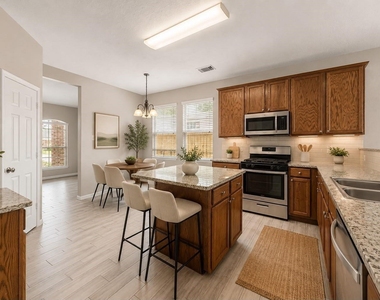 706 Pickett Hill Lane - Photo Thumbnail 5