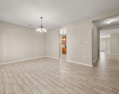 706 Pickett Hill Lane - Photo Thumbnail 11