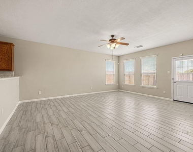 706 Pickett Hill Lane - Photo Thumbnail 18