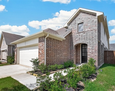 311 Violet Crown Lane - Photo Thumbnail 1