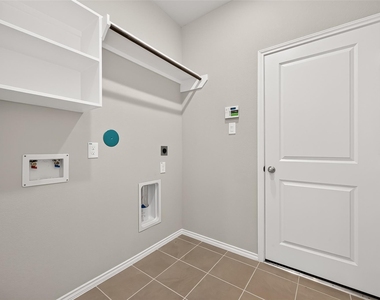 311 Violet Crown Lane - Photo Thumbnail 15