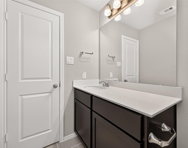 311 Violet Crown Lane - Photo Thumbnail 31