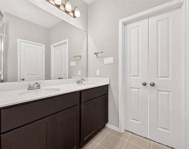 311 Violet Crown Lane - Photo Thumbnail 26